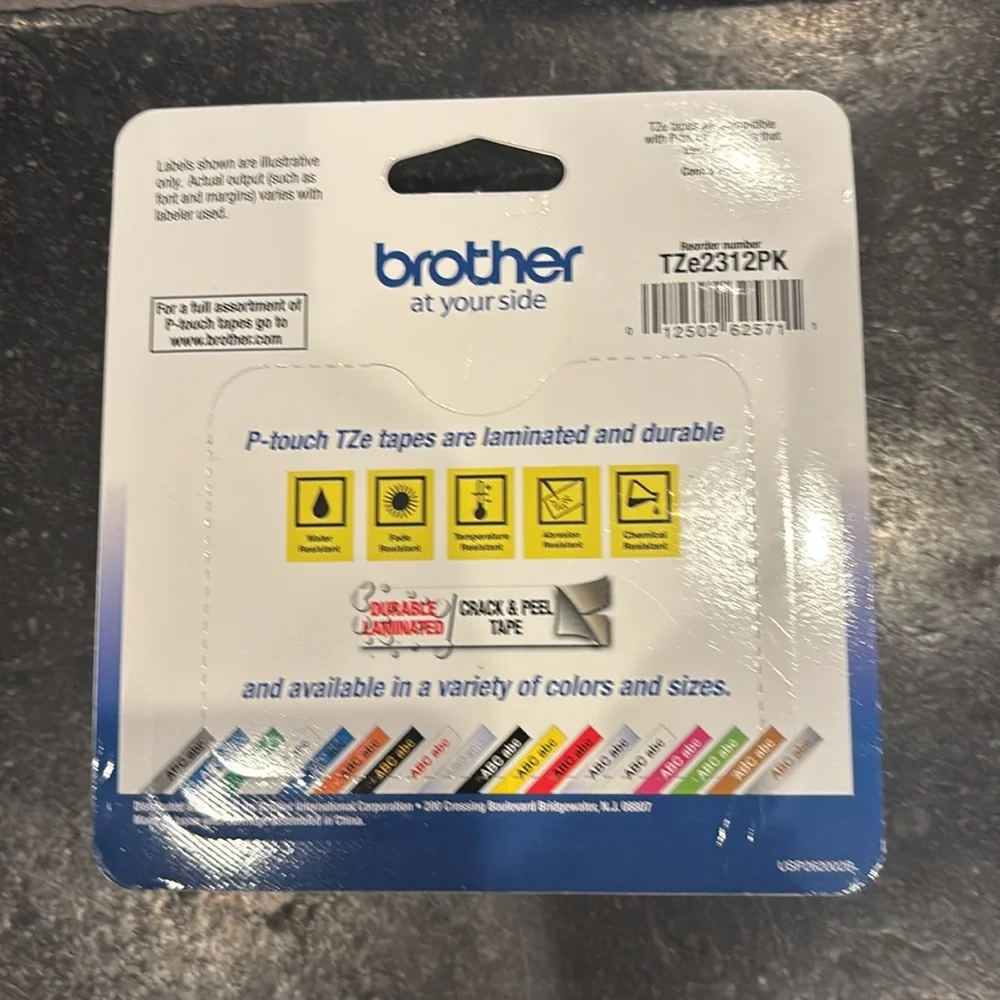 BROTHER P-Touch PT-D210 Label Maker - New in Package + additional pack of labels